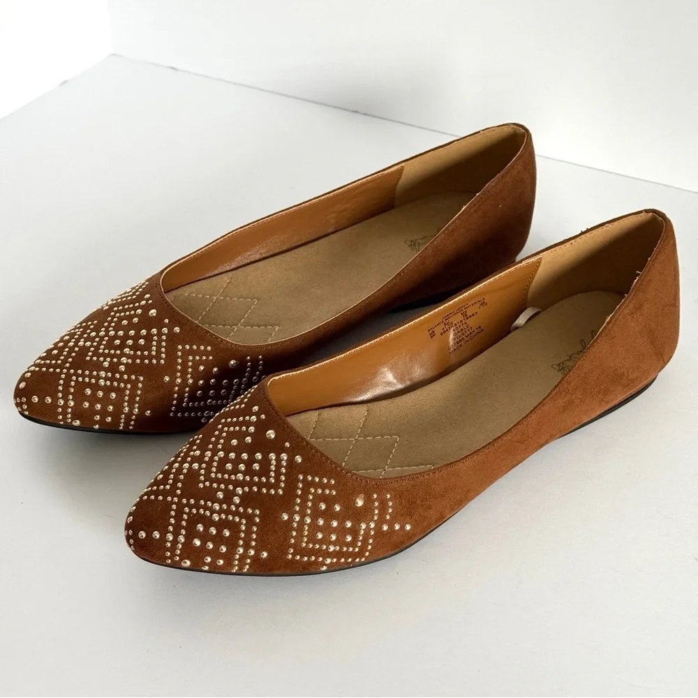 Jaclyn Smith Faux Suede Sequin Toe Flats Cognac Brown Size 9M